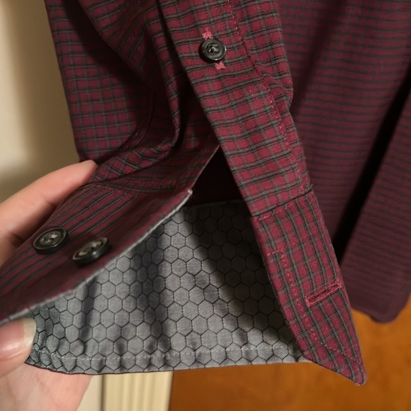 JLN Egara Men’s Non Iron Button Down Shirt. - Picture 4 of 5